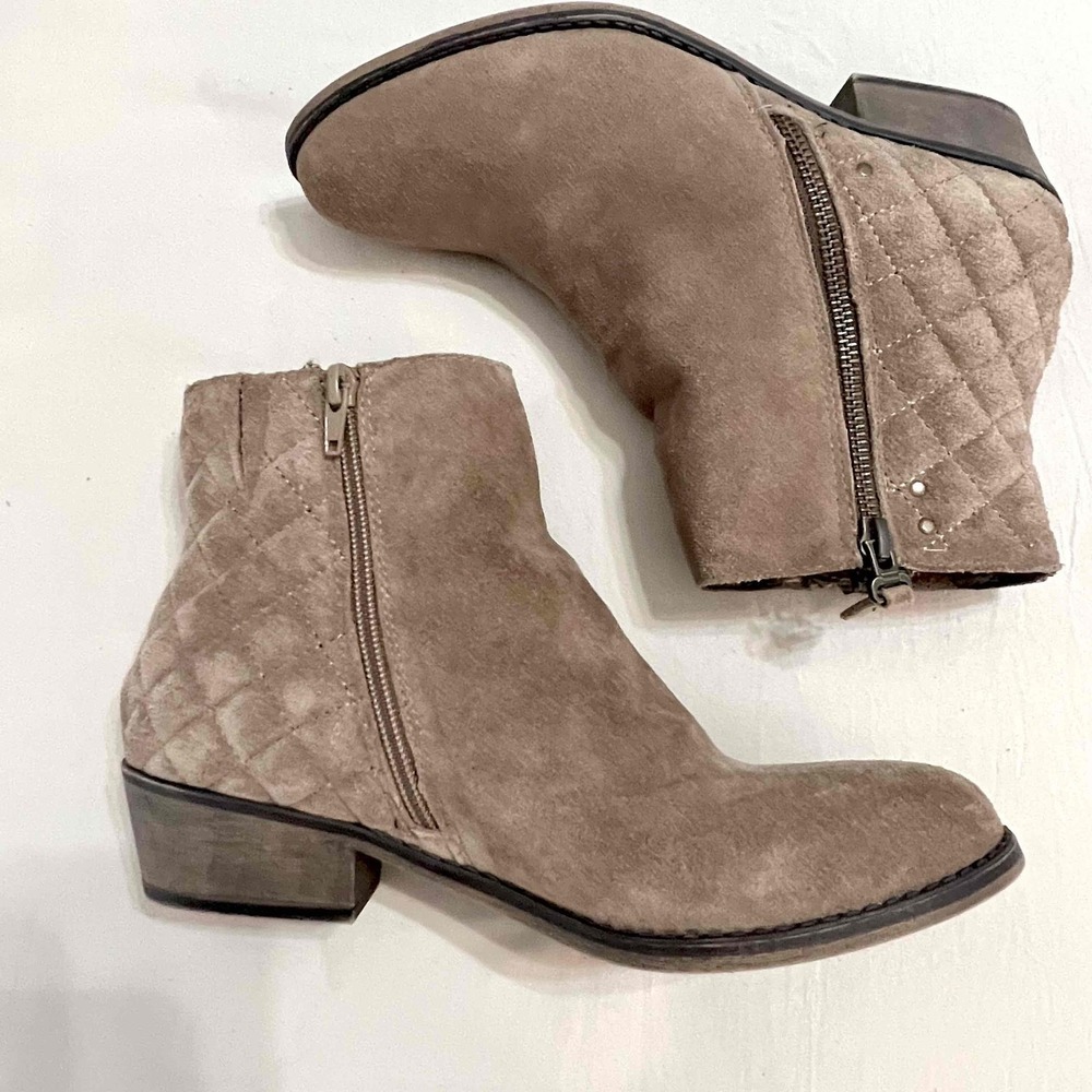 Tan Taupe Suede‎ Bootie Women's White Mountain Size 8.5 Jodi - Picture 3 of 10
